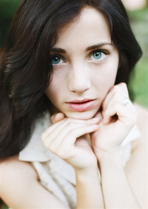 emily rudd sensual|Emily Rudd Had The Sweetest Reaction To One。